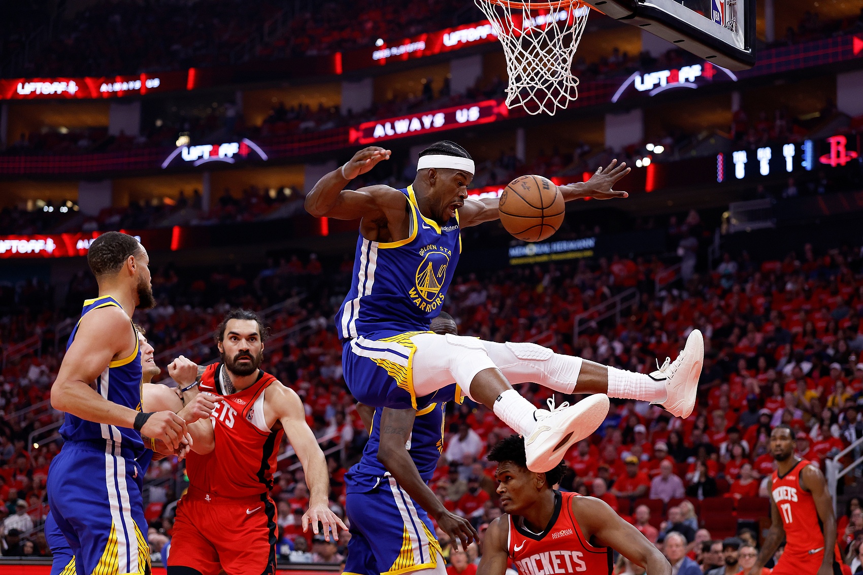 希腊男篮完胜热火B队，巴恩斯关键制胜