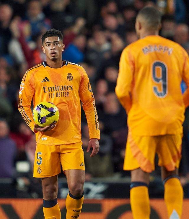 巴萨翻盘马德里竞技，贝林厄姆惊艳四座