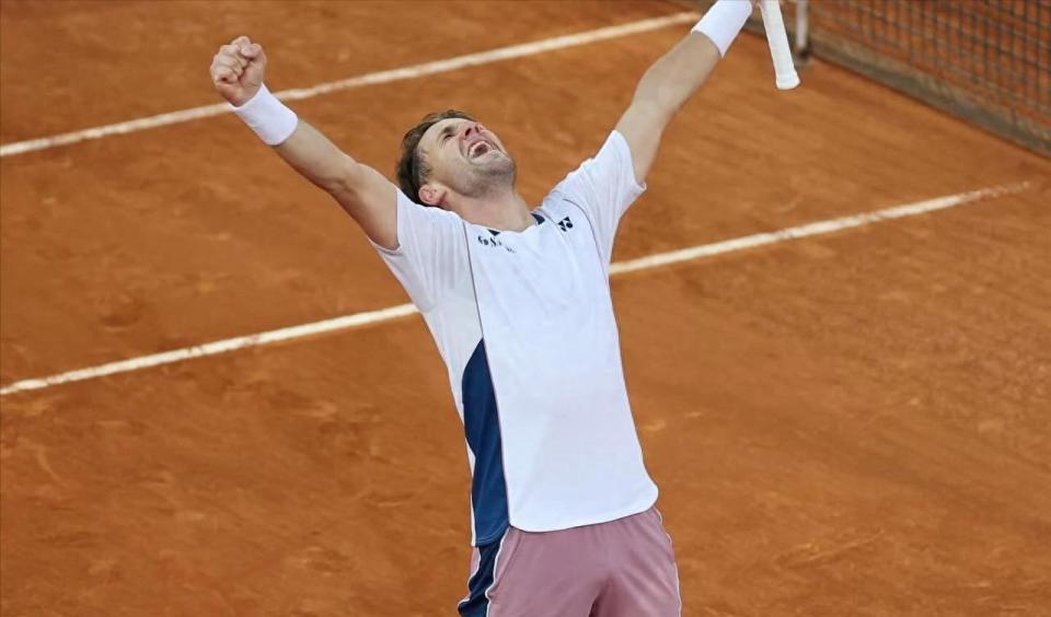 美网险胜ATP总决赛，鲁德点燃赛场